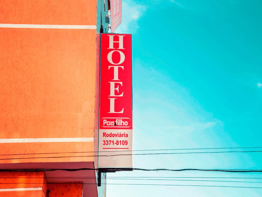 Pais E Filhos Hotel *