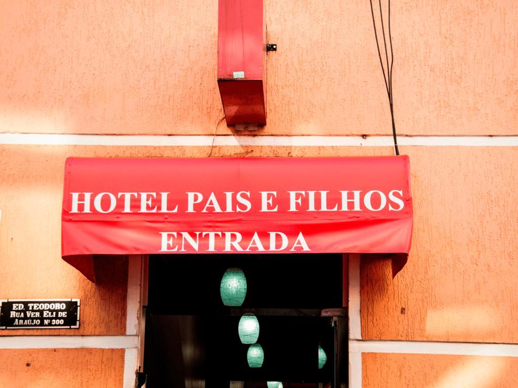 Hotel Pais E Filhos *